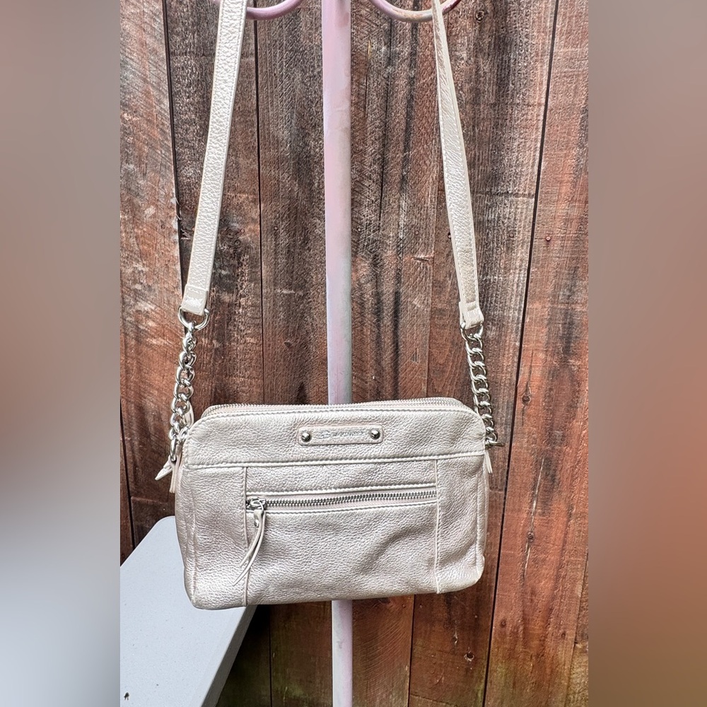 B Makowsky crossbody bag multi pocket